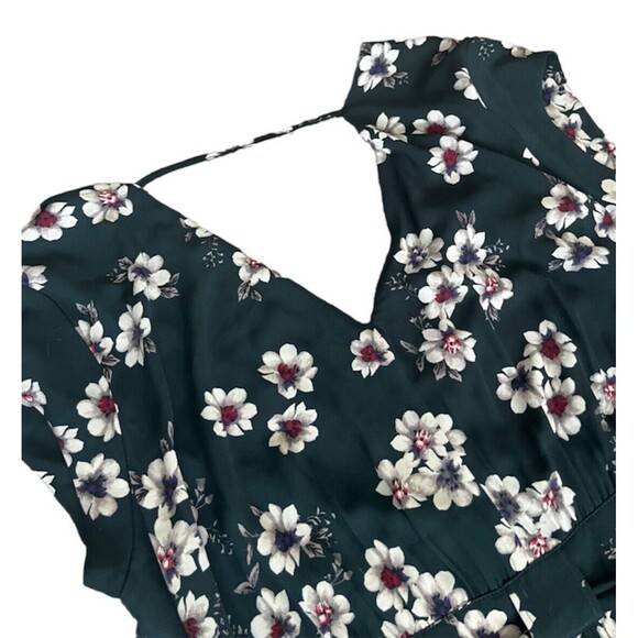 DR2 Dark Green Faux Wrap Floral V Neck Dress Size 2x - Picture 6 of 10